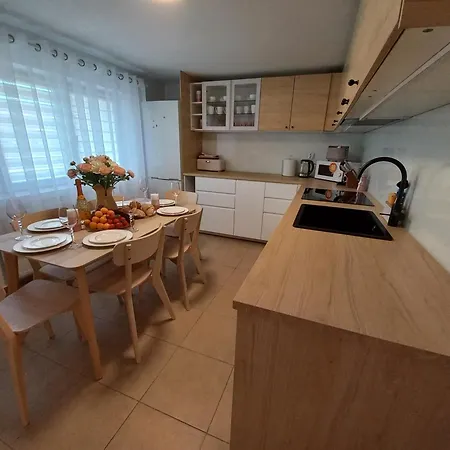 50 M2 - 250 Metrow Od Morza *